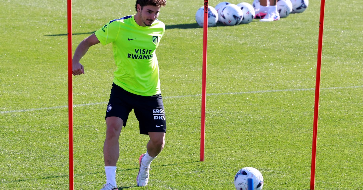 Último capítulo de la novela de Julián Álvarez: se cierra el mercado de pases y la Araña se refugia en los argentinos del Atlético