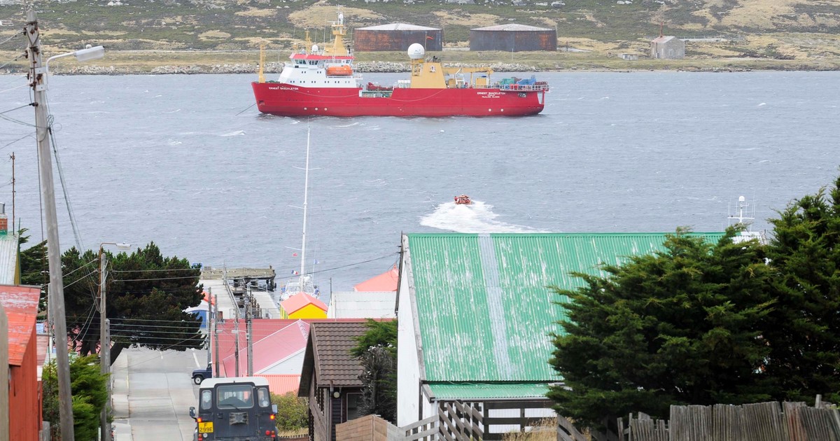 Una delegación de Malvinas visitará Chile a fin de mes para avanzar en la ruta comercial con Punta Arenas