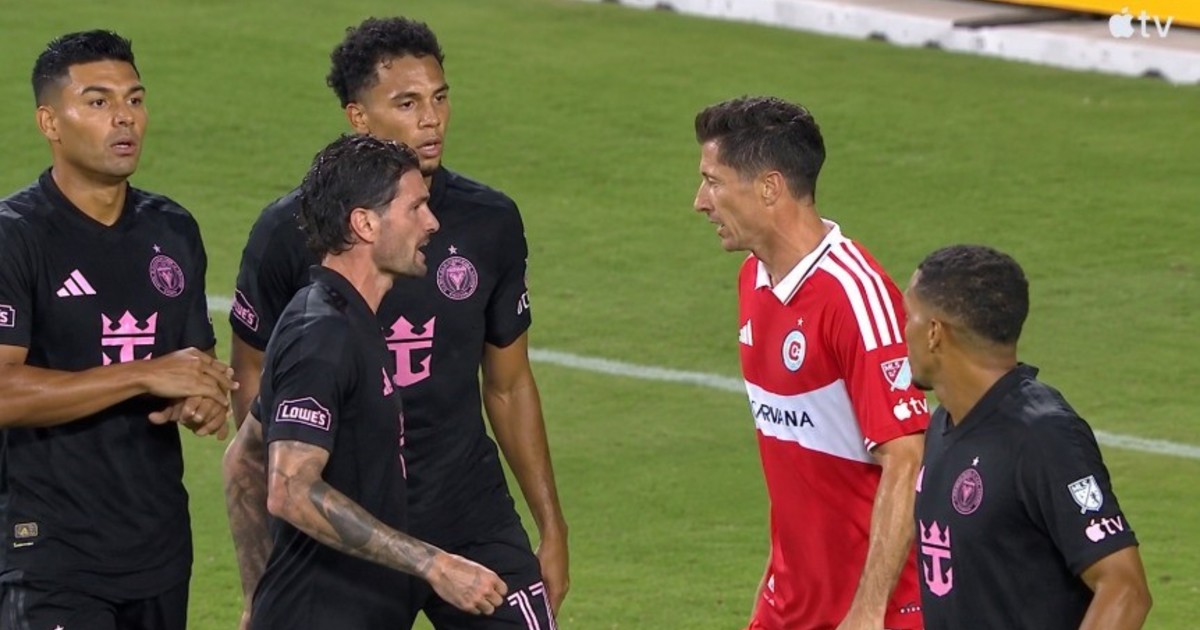 «¿quien-sos,-bobo?»:-el-tenso-cruce-entre-de-paul-y-lewandoski-en-el-empate-entre-inter-miami-y-chicago-fire