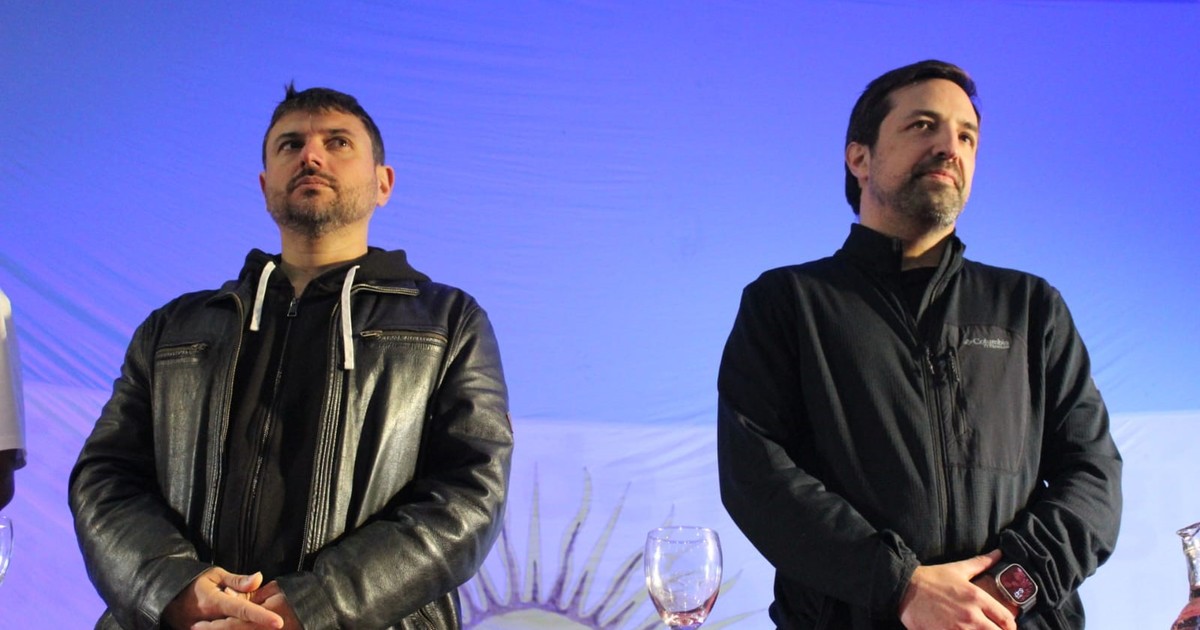 Un funcionario de Kicillof cerró un encuentro junto a Juan Grabois y pidió a la dirigencia política «hacer el esfuerzo necesario para sacar a Milei”