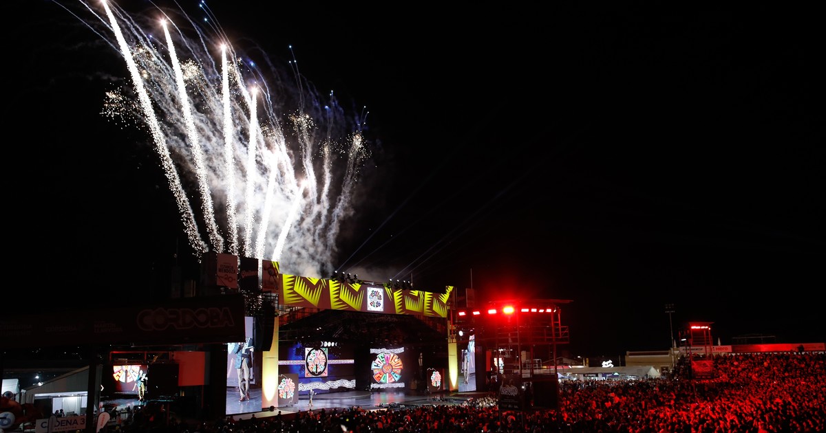 cosquin-2027:-la-grilla-completa,-luna-por-luna,-del-festival-nacional-de-folclore