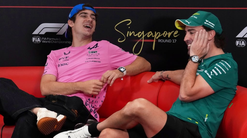 El divertido cruce entre Colapinto y Alonso en la conferencia de prensa del GP de Singapur