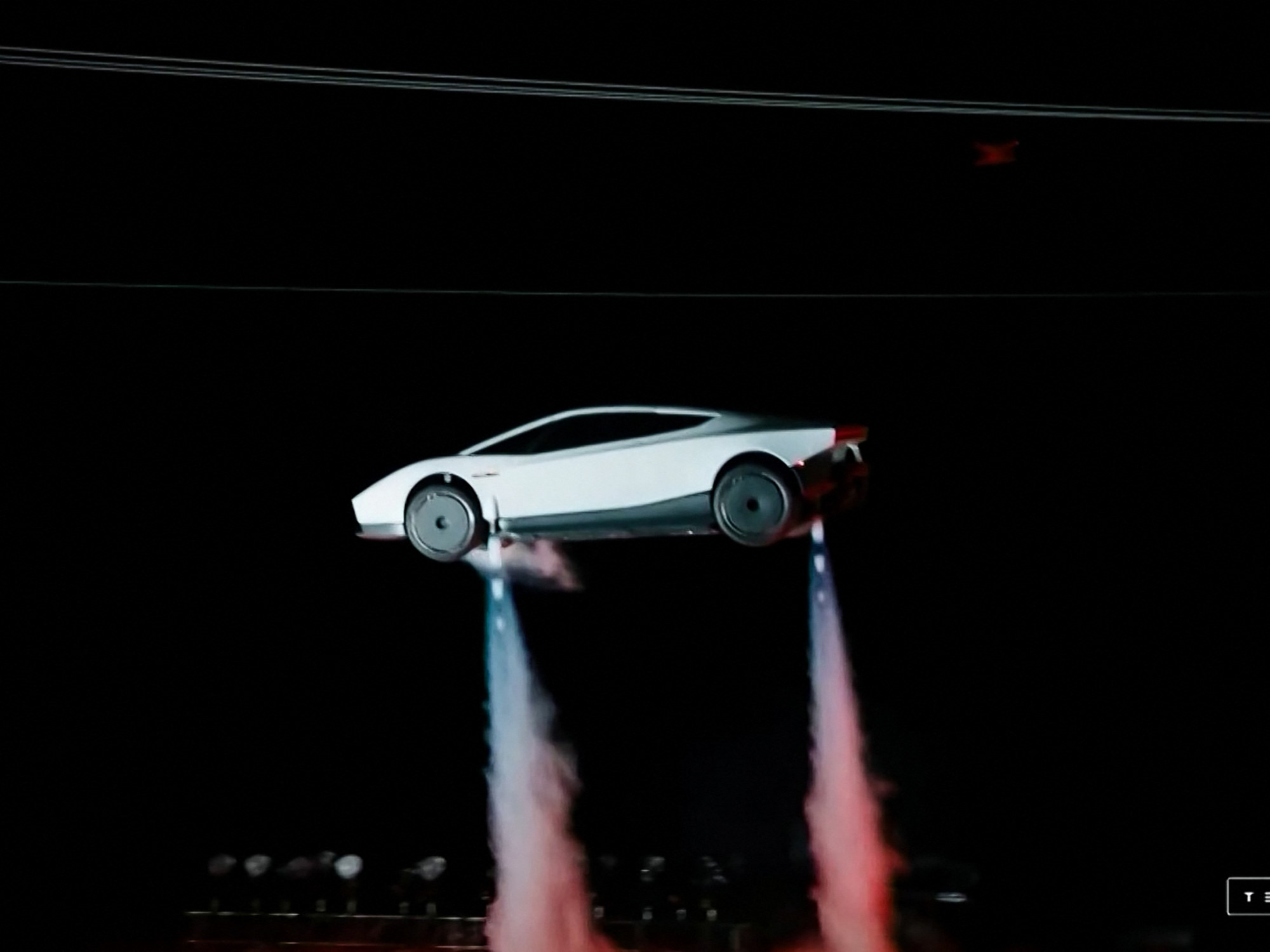 El contrato del nuevo Tesla Roadster advierte que su entrega «no está garantizada»