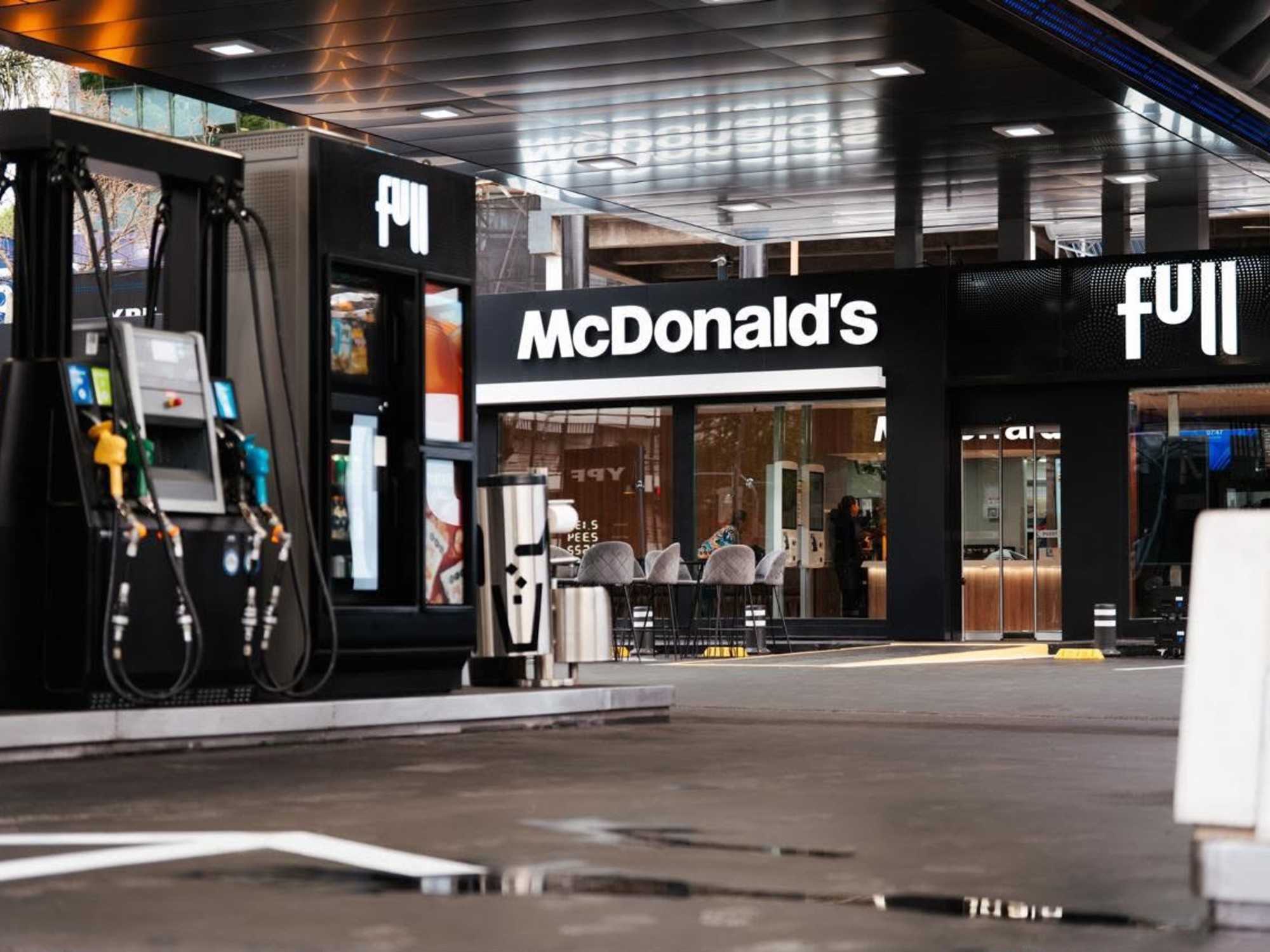 YPF abrió el primer McDonald’s dentro de una de sus estaciones y proyecta llegar a 100 locales en todo el país
