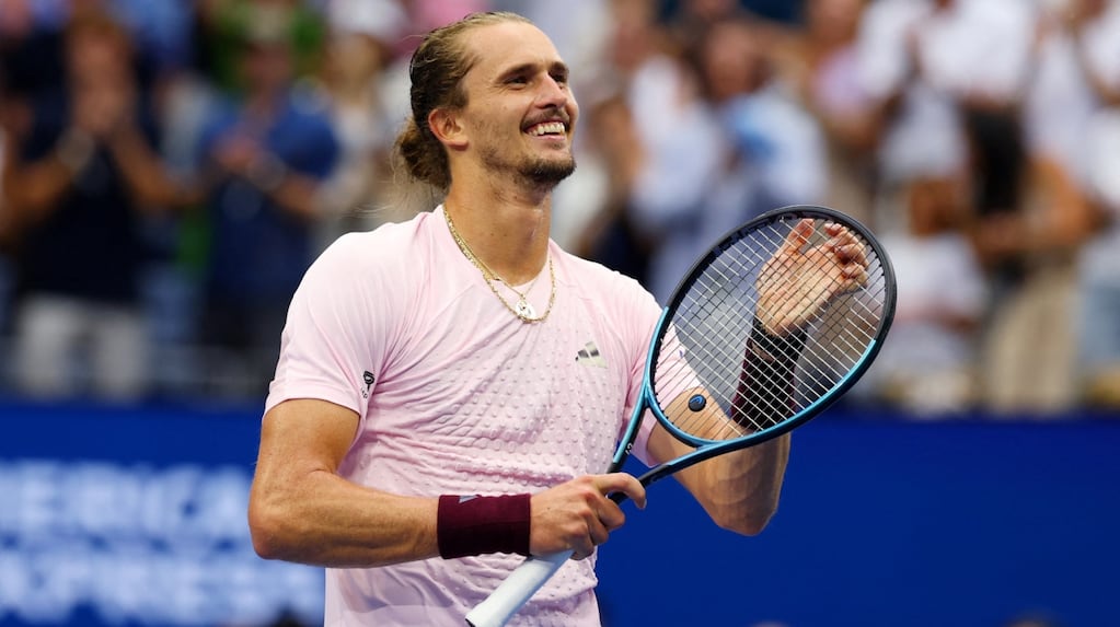 Zverev terminará el año como número 1 del mundo tras la eliminación de Alcaraz en Shanghái