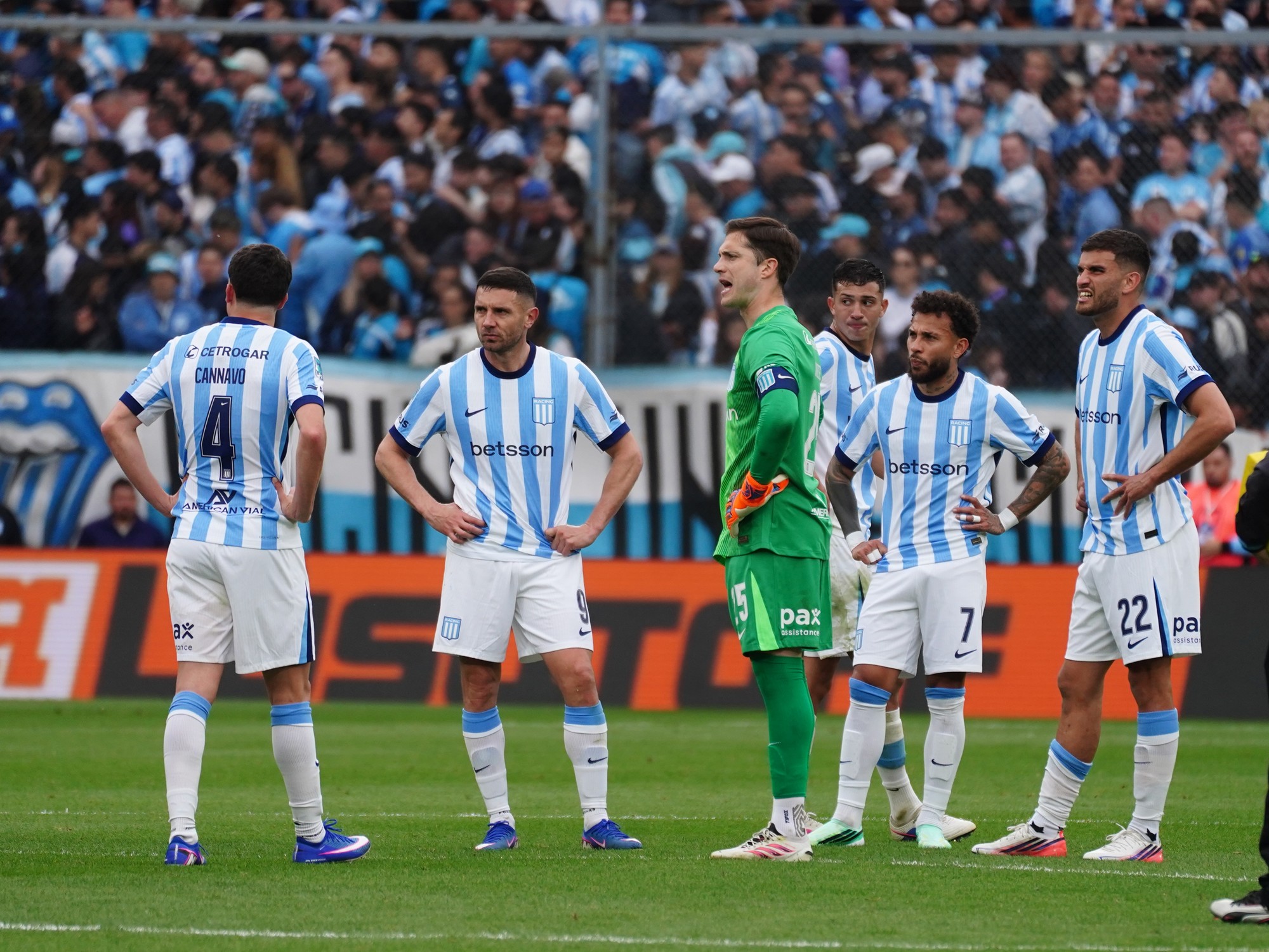 Racing en llamas: el gesto de Espino, el caso Miljevic y un vestuario roto que acelera los cambios para 2027
